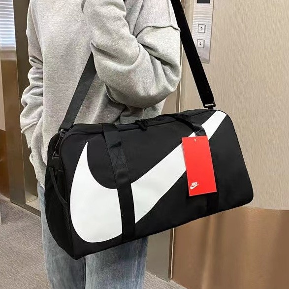 QBB LARGE MARK BLACK & WHITE - M63